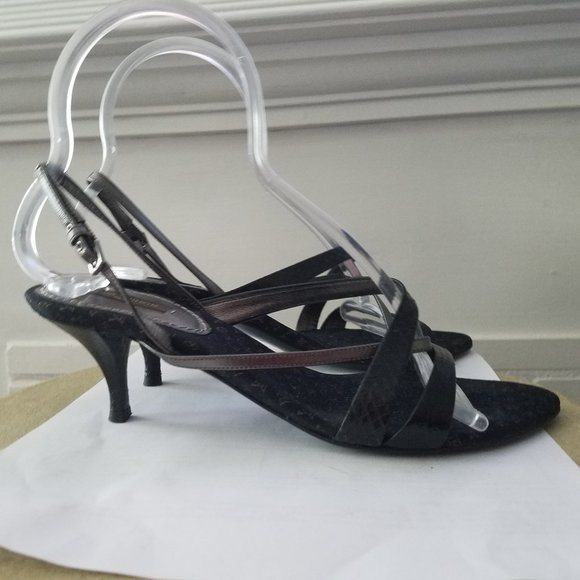 LOUIS VUITTON BLACK LEATHER ANKLE STRAP SANDALS HEELS 37-7 HEELS LV MONOGRAM - Picture 11 of 16